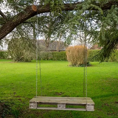 Le Manoir Des Breholles