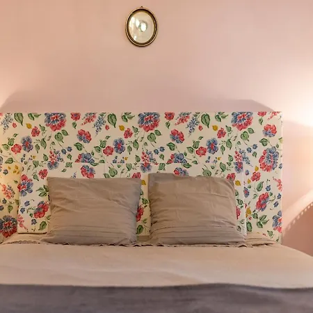 Bed and Breakfast Le Manoir Des Breholles 3*