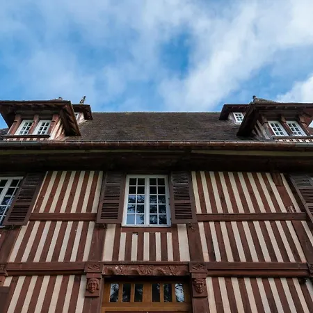 Le Manoir Des Breholles