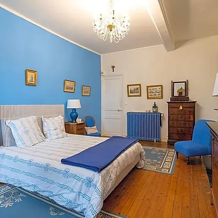 Le Manoir Des Bréholles Goustranville