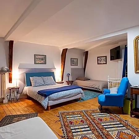 Le Manoir Des Bréholles Goustranville