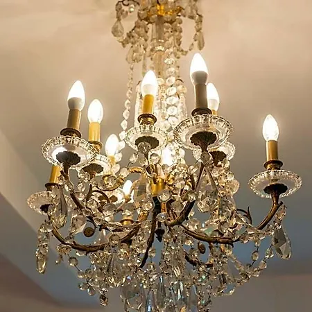 Le Manoir Des Breholles Bed & Breakfast