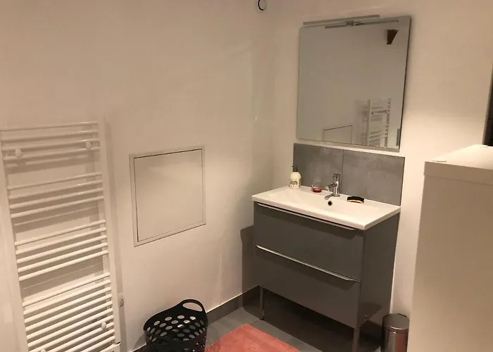 Le Manoir Des Breholles