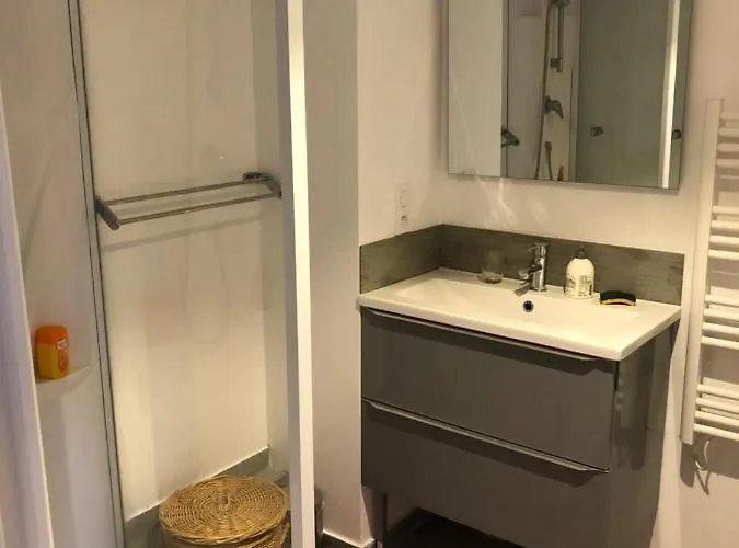 Le Manoir Des Breholles Goustranville