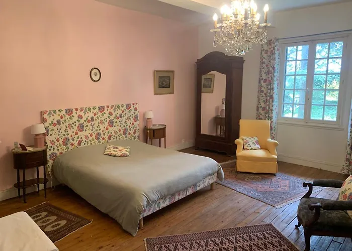 Bed & Breakfast Le Manoir Des Breholles Goustranville