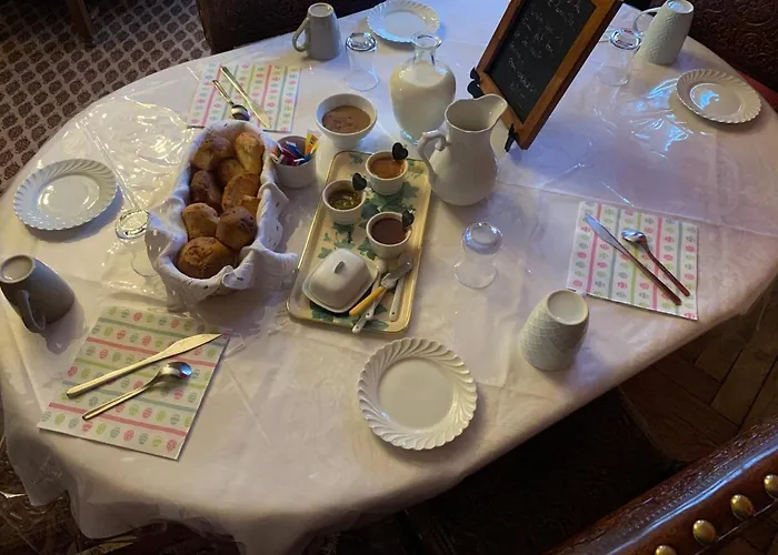 Le Manoir Des Breholles