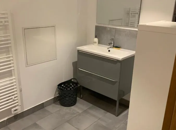 فندق مبيت وإفطار Le Manoir Des Breholles 3*