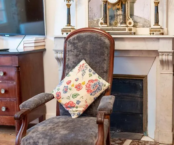 Le Manoir Des Breholles فندق مبيت وإفطار Goustranville