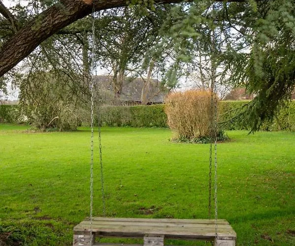 Le Manoir Des Breholles