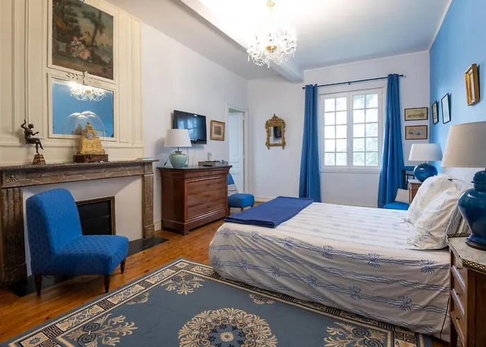 Le Manoir Des Breholles فندق مبيت وإفطار 3*