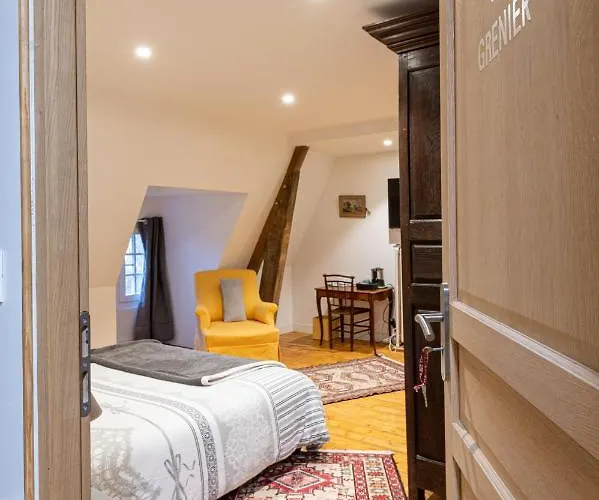 Le Manoir Des Breholles